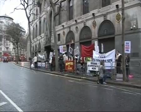Calling for the release of Binayak Sen